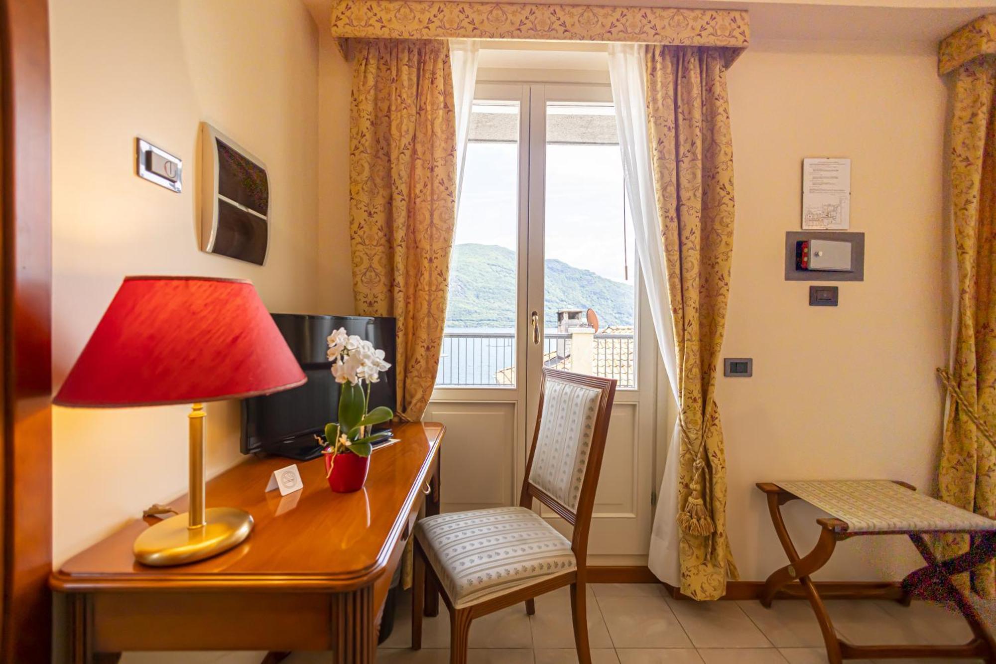 Hotel Il Portico By Lvg Hotel Collection Cannobio Bilik gambar